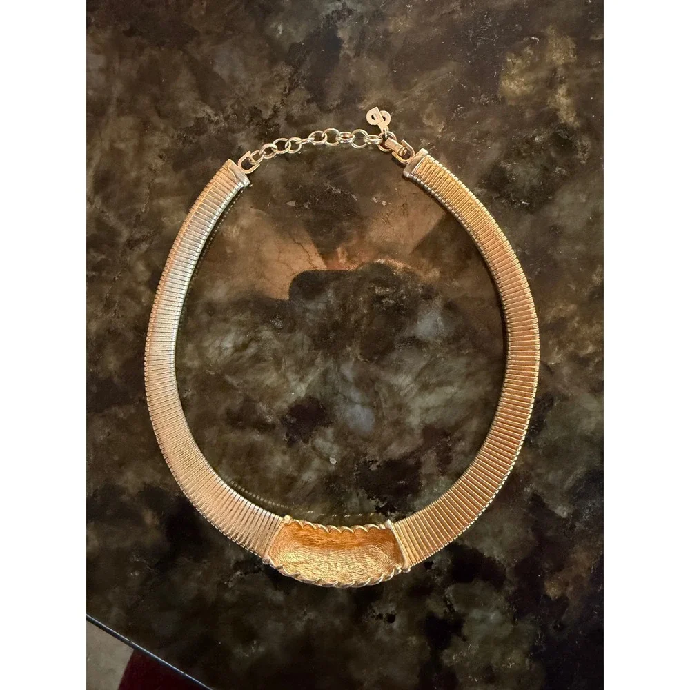 Christian Dior Vintage Gold Tone Gaspipe Tubogas Collar Necklace CD Logo Charm - Picture 7 of 10